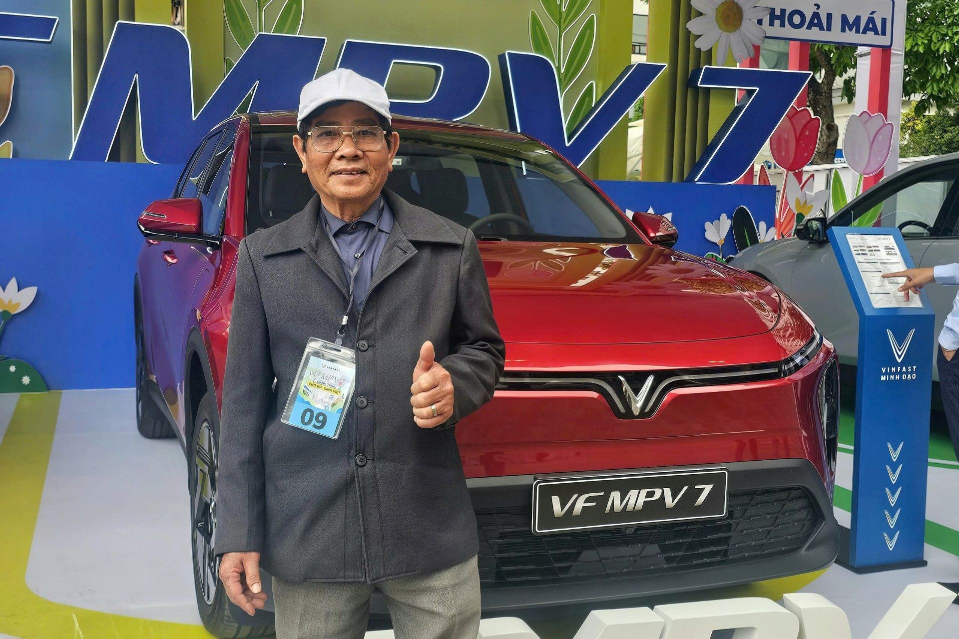 Khách hàng Lê Văn Quang đánh giá MPV 7 là một chiếc xe “quá ngon” trong tầm giá Khách hàng Lê Văn Quang đánh giá MPV 7 là một chiếc xe “quá ngon” trong tầm giá