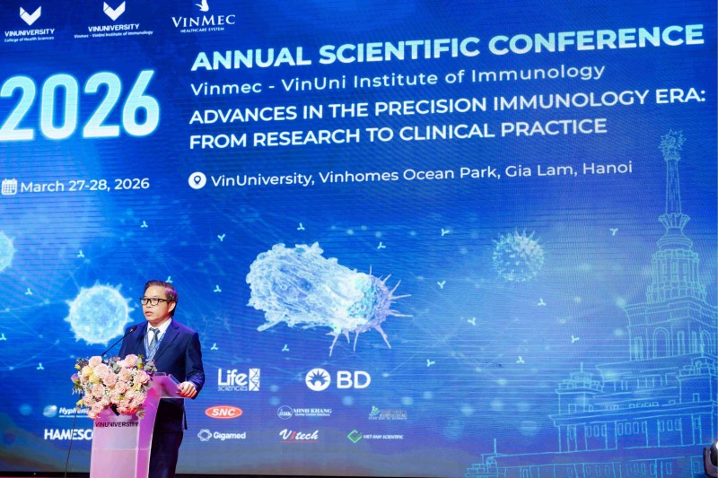 GS.TS.BS Trần Trung Dũng - Tổng Giám đốc Hệ thống Y tế Vinmec - phát biểu khai mạc tại Hội nghị.