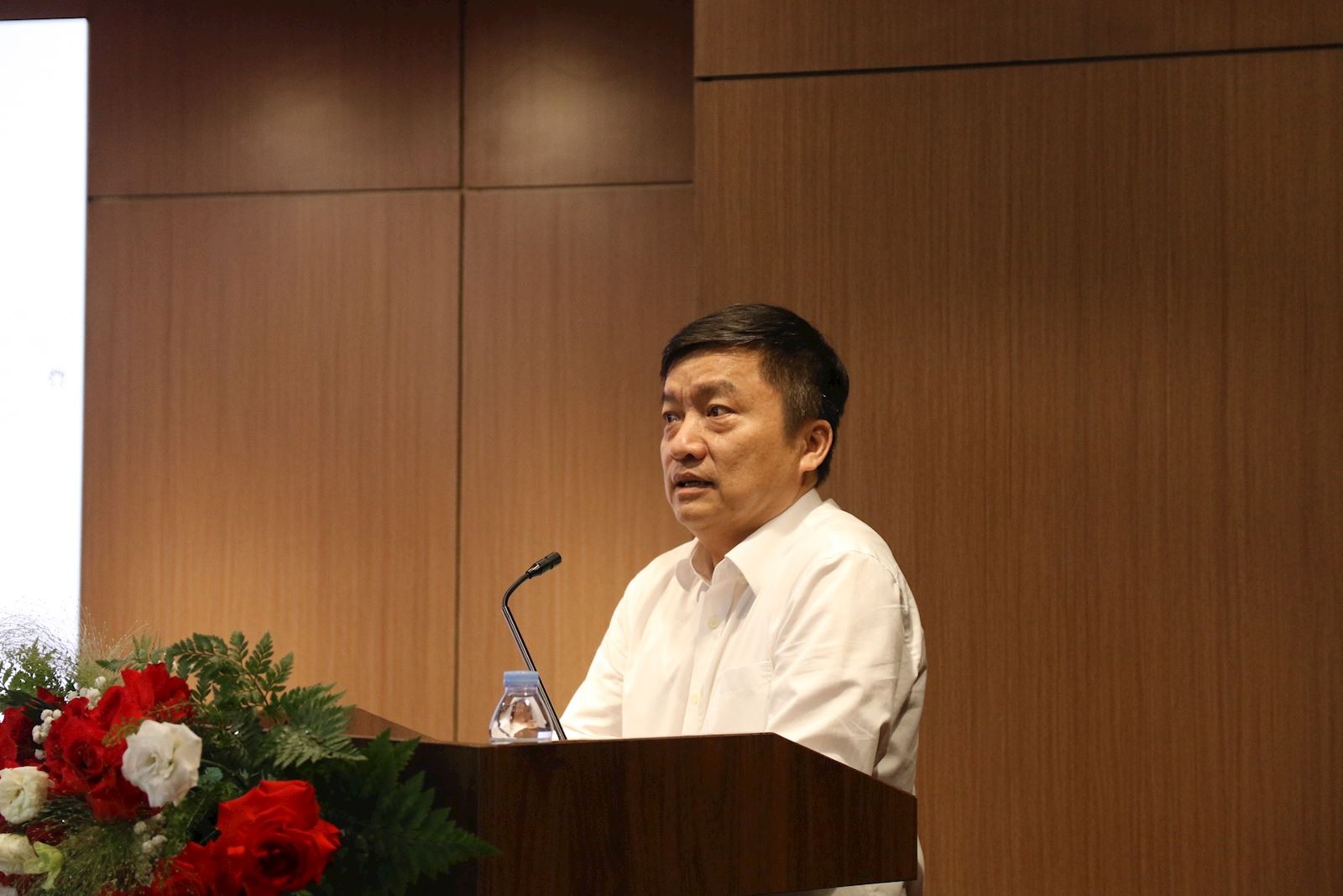 Đồng chí Nguyễn Tiến Khoa – Bí thư Đảng ủy, Chủ tịch Hội đồng thành viên EVNGENCO1 phát biểu chỉ đạo định hướng cho Hội nghị Đồng chí Nguyễn Tiến Khoa – Bí thư Đảng ủy, Chủ tịch Hội đồng thành viên EVNGENCO1 phát biểu chỉ đạo định hướng cho Hội nghị