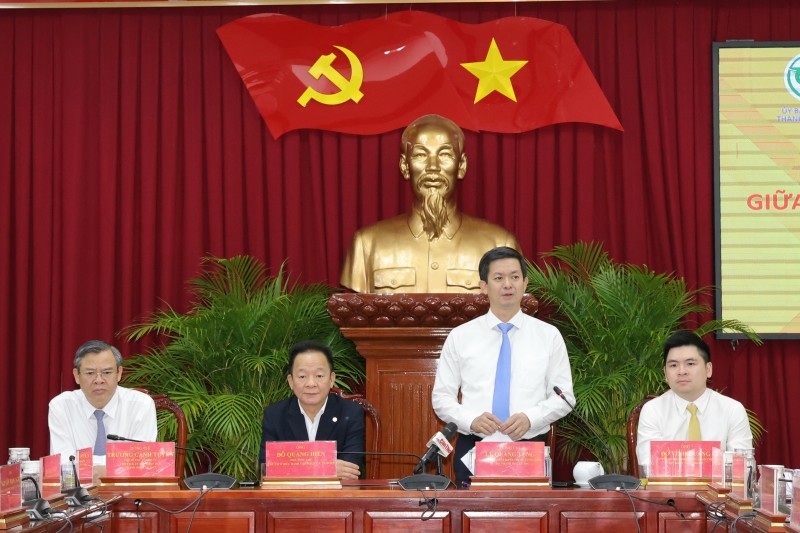 Quang cảnh lễ ký kết