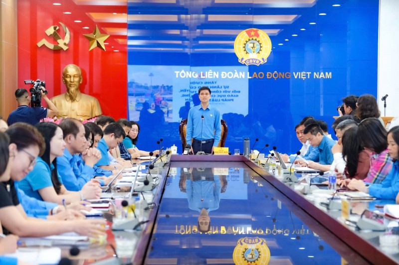 Ông Ngọc Duy Hiểu, Phó chủ tịch Tổng liên đoàn lao động Việt Nam. (Ảnh: T.L)