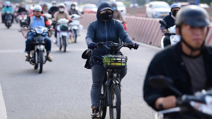 Thời tiết hôm nay (02/4): Bắc Bộ có mưa, Nam Bộ nắng nóng