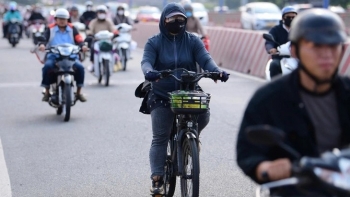 Thời tiết hôm nay (02/4): Bắc Bộ có mưa, Nam Bộ nắng nóng