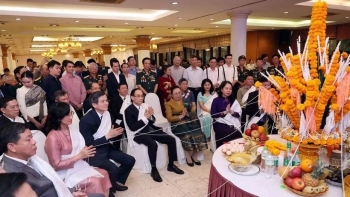 cung ban lao don tet bunpimay tai ha noi