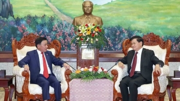 quan he chinh tri giua viet nam lao ngay cang gan bo tin cay