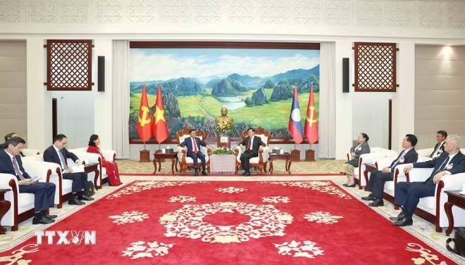 Quan hệ chính trị giữa Việt Nam-Lào ngày càng gắn bó, tin cậy