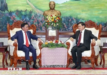Quan hệ chính trị giữa Việt Nam-Lào ngày càng gắn bó, tin cậy