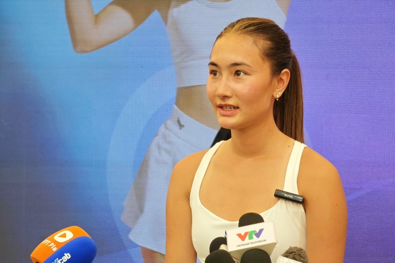 Ngôi sao Pickleball Việt kiều Alix Trương ký hợp đồng cùng Kamito