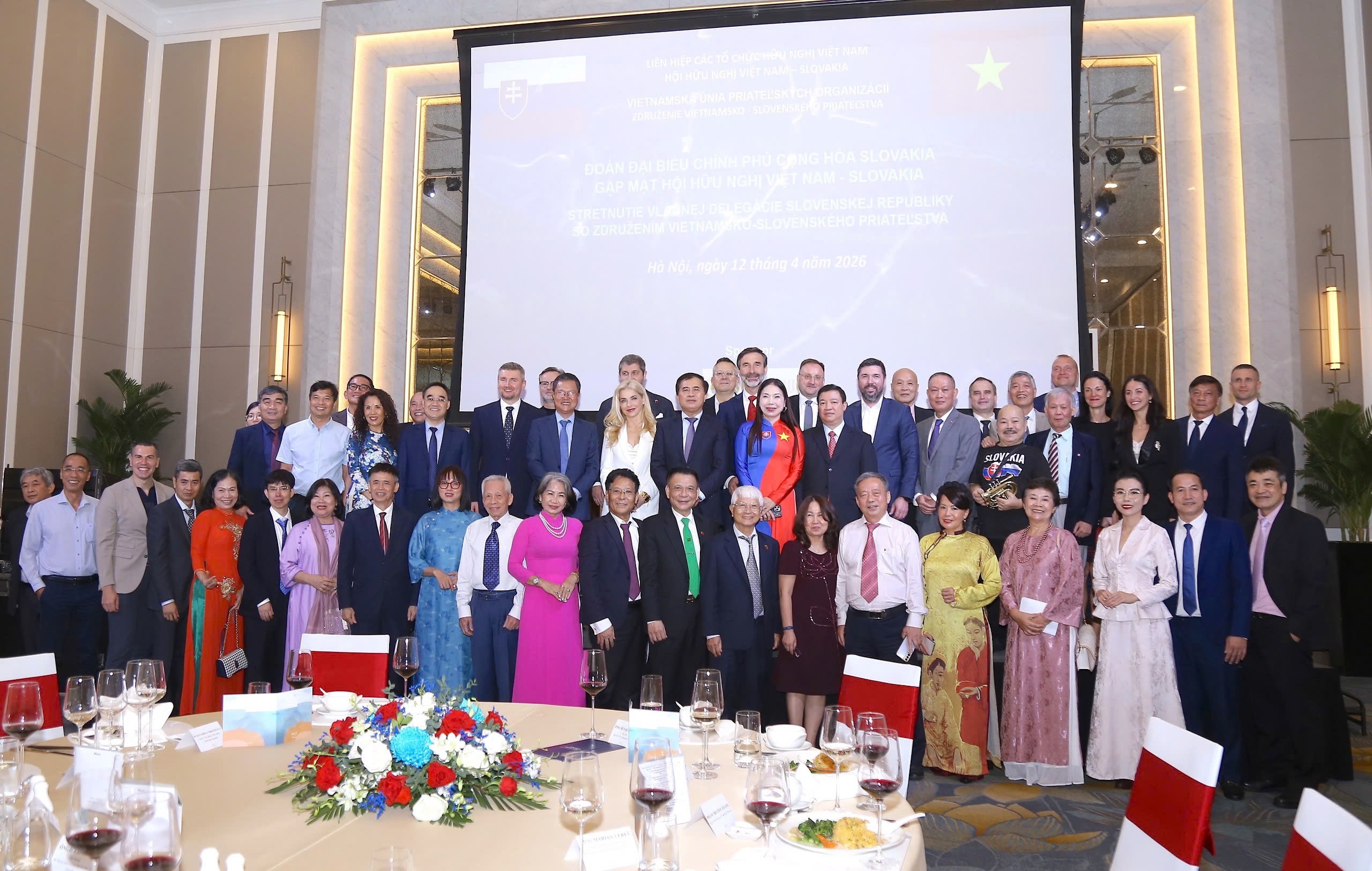 Duy trì mạch kết nối nhân dân Việt Nam – Slovakia Duy trì mạch kết nối nhân dân Việt Nam – Slovakia