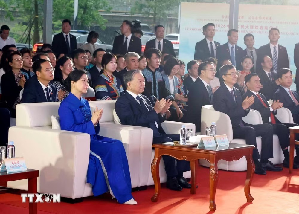 Tiếp nối tình hữu nghị truyền thống Việt Nam-Trung Quốc