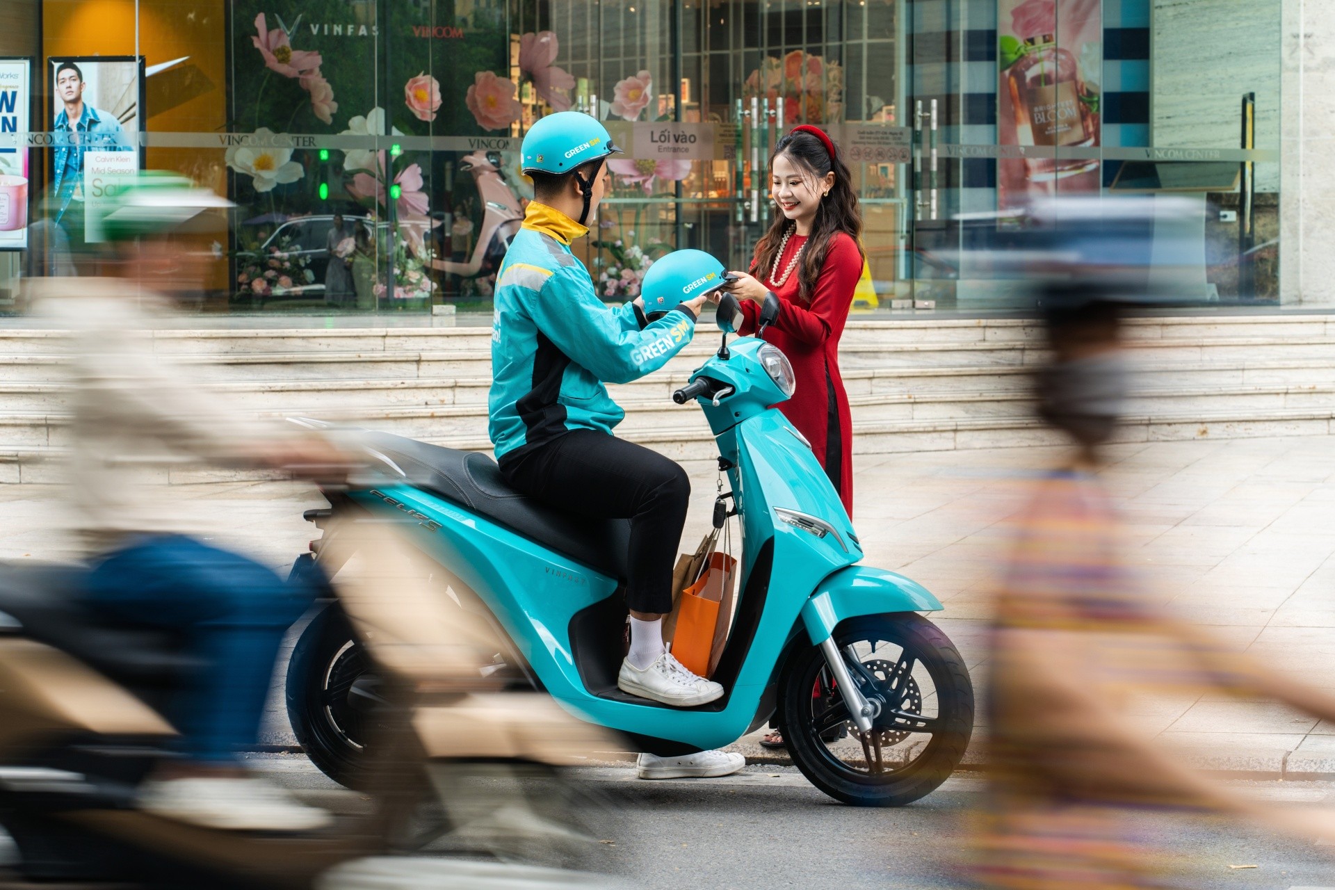 Ảnh: Green SM miễn phí thuê và đổi pin, giúp tài xế giảm chi phí vận hành.