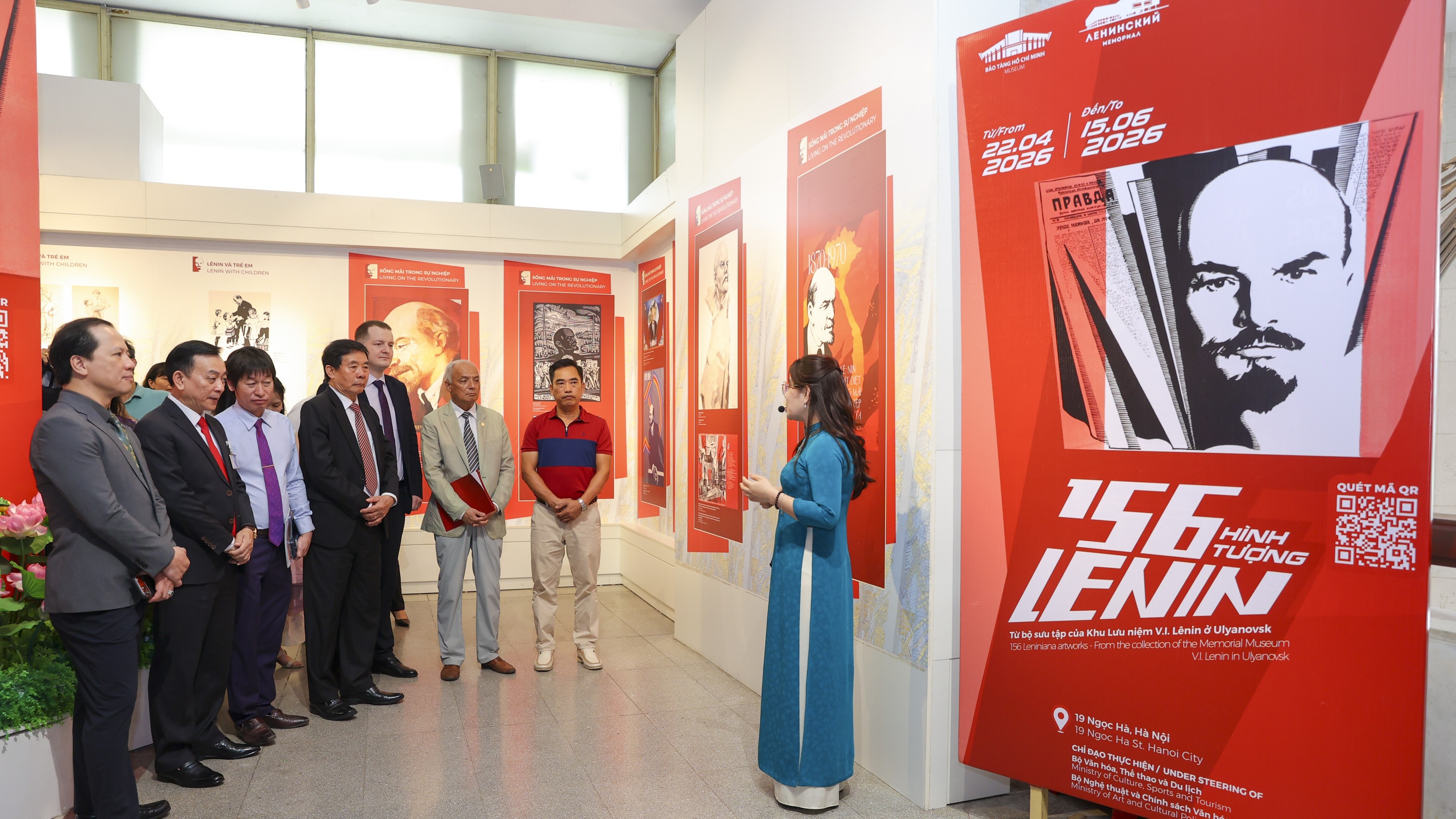 Tái hiện cuộc đời Lênin -  một vĩ nhân qua 156 tác phẩm nghệ thuật