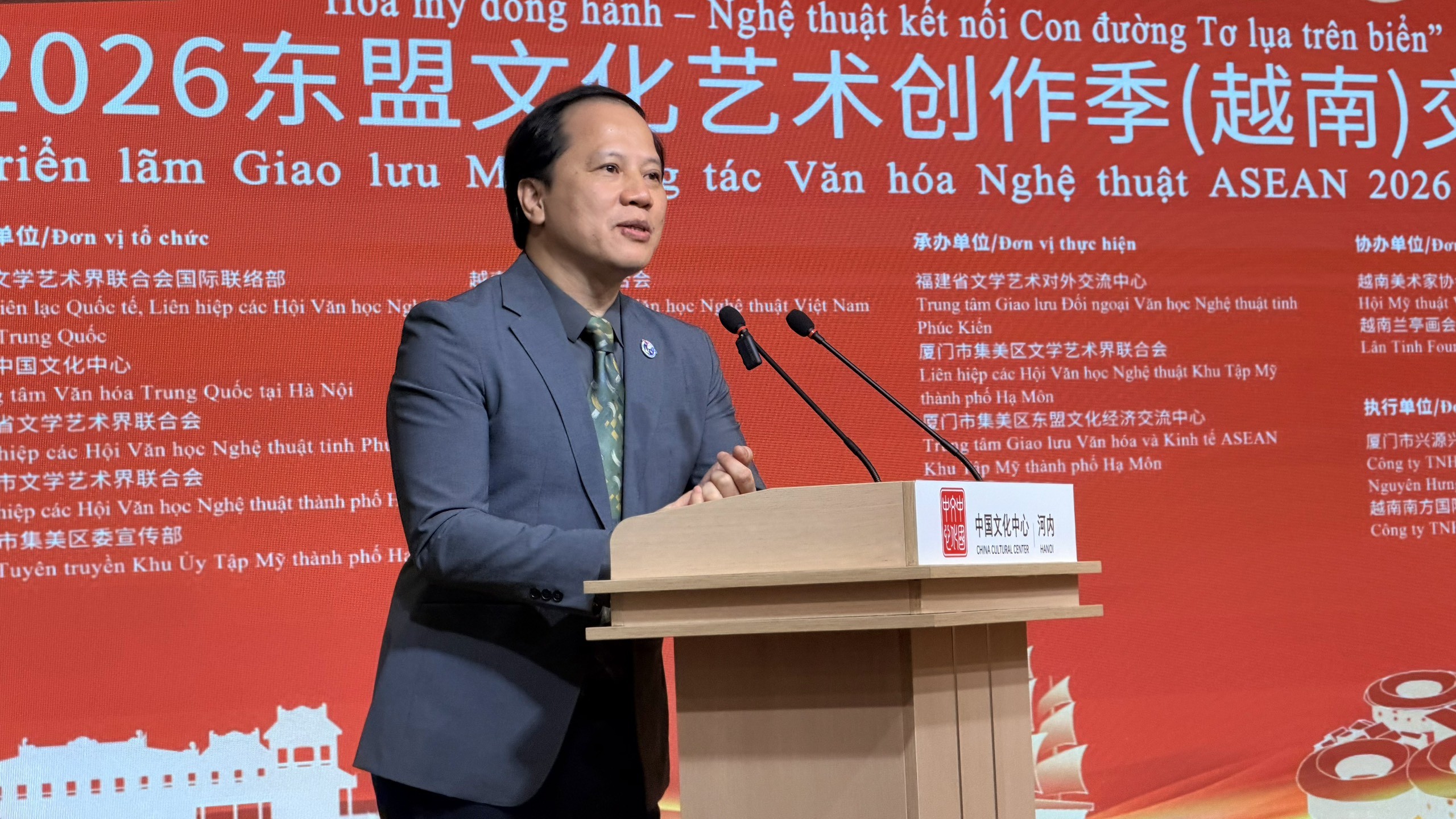 Văn hoá nghệ thuật gắn kết nhân dân Việt Nam – Trung Quốc Văn hoá nghệ thuật gắn kết nhân dân Việt Nam – Trung Quốc