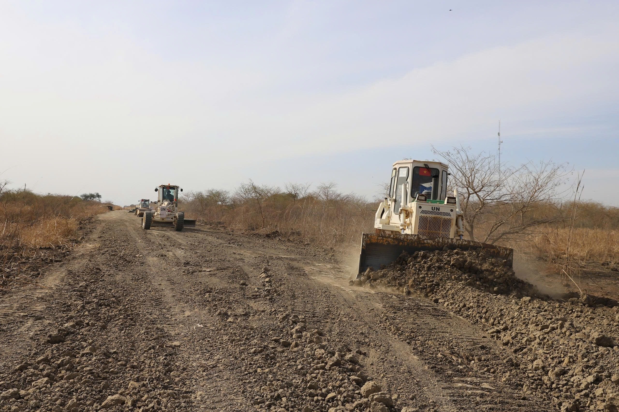 Công binh Việt Nam hoàn thành tuyến đường chiến lược ở Nam Sudan dài 37 km sau 85 ngày