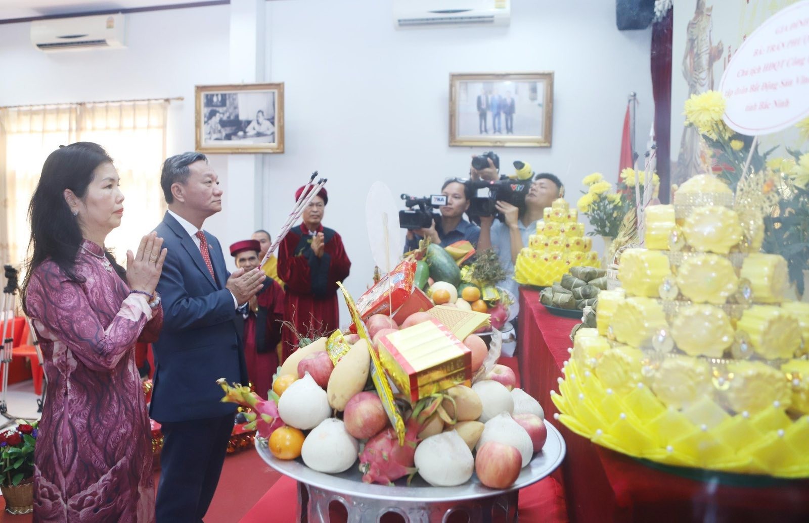 Trang trọng tổ chức Lễ Giỗ Tổ Hùng Vương tại Lào Trang trọng tổ chức Lễ Giỗ Tổ Hùng Vương tại Lào