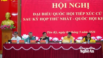 doan dai bieu quoc hoi tinh nghe an tiep xuc cu tri xa tan ky