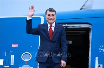 thu tuong chinh phu le minh hung len duong du hoi nghi cap cao asean