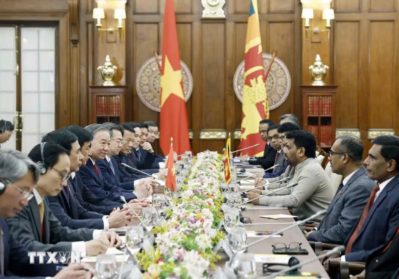 Tuyên bố chung giữa nước Cộng hòa Xã hội Chủ nghĩa Việt Nam và nước Cộng hòa Xã hội Chủ nghĩa Dân chủ Sri Lanka