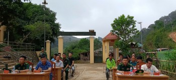 son la trien khai mo hinh chia se yeu thuong bien cuong gan ket