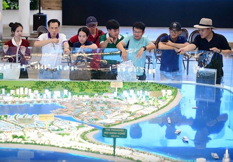 TP.HCM: 2 tuyến metro mở trục thịnh vượng, 2 siêu đô thị Vinhomes tạo cực tăng trưởng mới