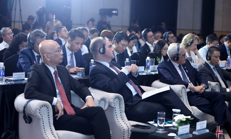 FDI thế hệ mới cần cùng Việt Nam tạo ra giá trị mới, năng lực mới, vị thế mới FDI thế hệ mới cần cùng Việt Nam tạo ra giá trị mới, năng lực mới, vị thế mới