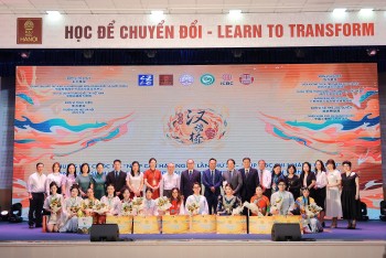 tu cuoc thi han ngu toi nhip cau huu nghi