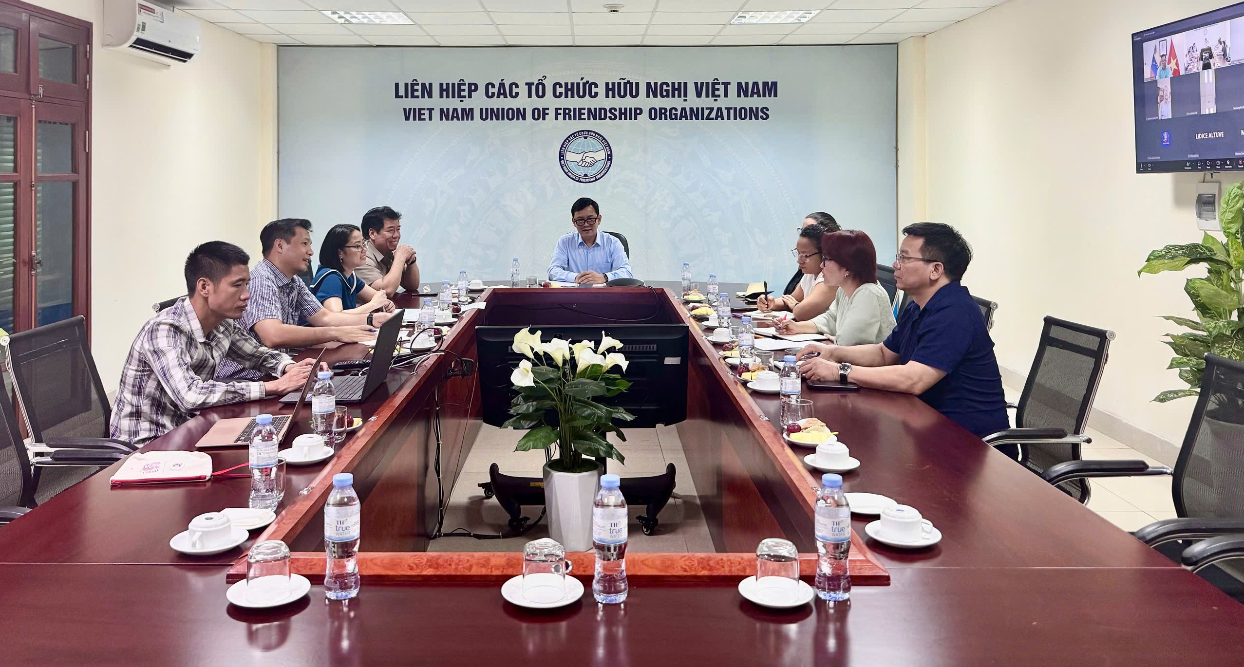 Hội đàm trực tuyến Hội đàm trực tuyến