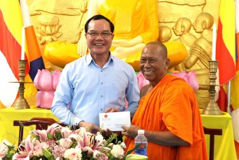 dot pha the che chuyen doi so linh vuc dan toc ton giao