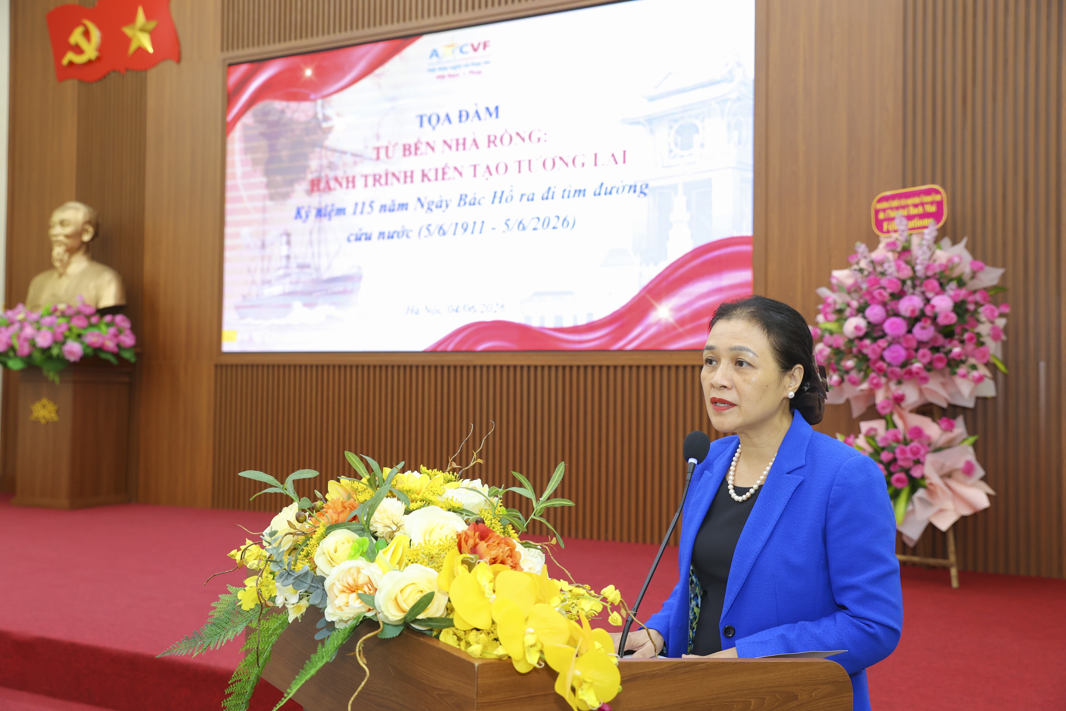 Đại sứ Nguyễn Phương Nga, nguyên Thứ trưởng Bộ Ngoại giao, nguyên Chủ tịch Liên hiệp các tổ chức hữu nghị Việt Nam. (Ảnh: Đinh Hòa)
