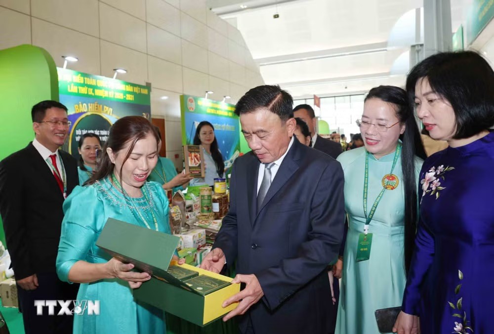 Thường trực Ban Bí thư: Phát huy vai trò chủ thể của nông dân trong phát triển nông nghiệp Thường trực Ban Bí thư: Phát huy vai trò chủ thể của nông dân trong phát triển nông nghiệp