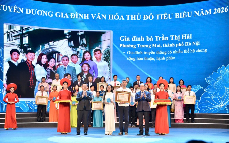 Các gia đình còn tích cực khuyến học, phát triển kinh tế và gìn giữ các giá trị văn hóa ở địa phương. (Ảnh: T.L) Các gia đình còn tích cực khuyến học, phát triển kinh tế và gìn giữ các giá trị văn hóa ở địa phương. (Ảnh: T.L)