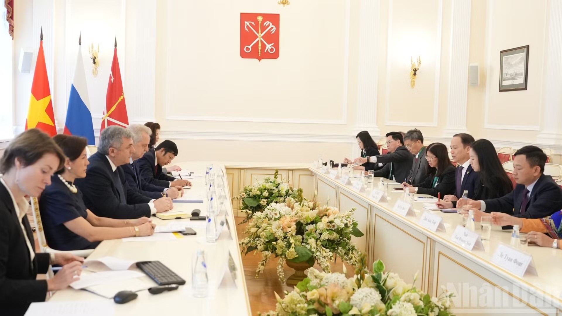 Bộ trưởng Tư pháp Hoàng Thanh Tùng gặp, làm việc với lãnh đạo Ủy ban Đối ngoại Saint Petersburg và đại diện cơ quan luật pháp thành phố. Bộ trưởng Tư pháp Hoàng Thanh Tùng gặp, làm việc với lãnh đạo Ủy ban Đối ngoại Saint Petersburg và đại diện cơ quan luật pháp thành phố.