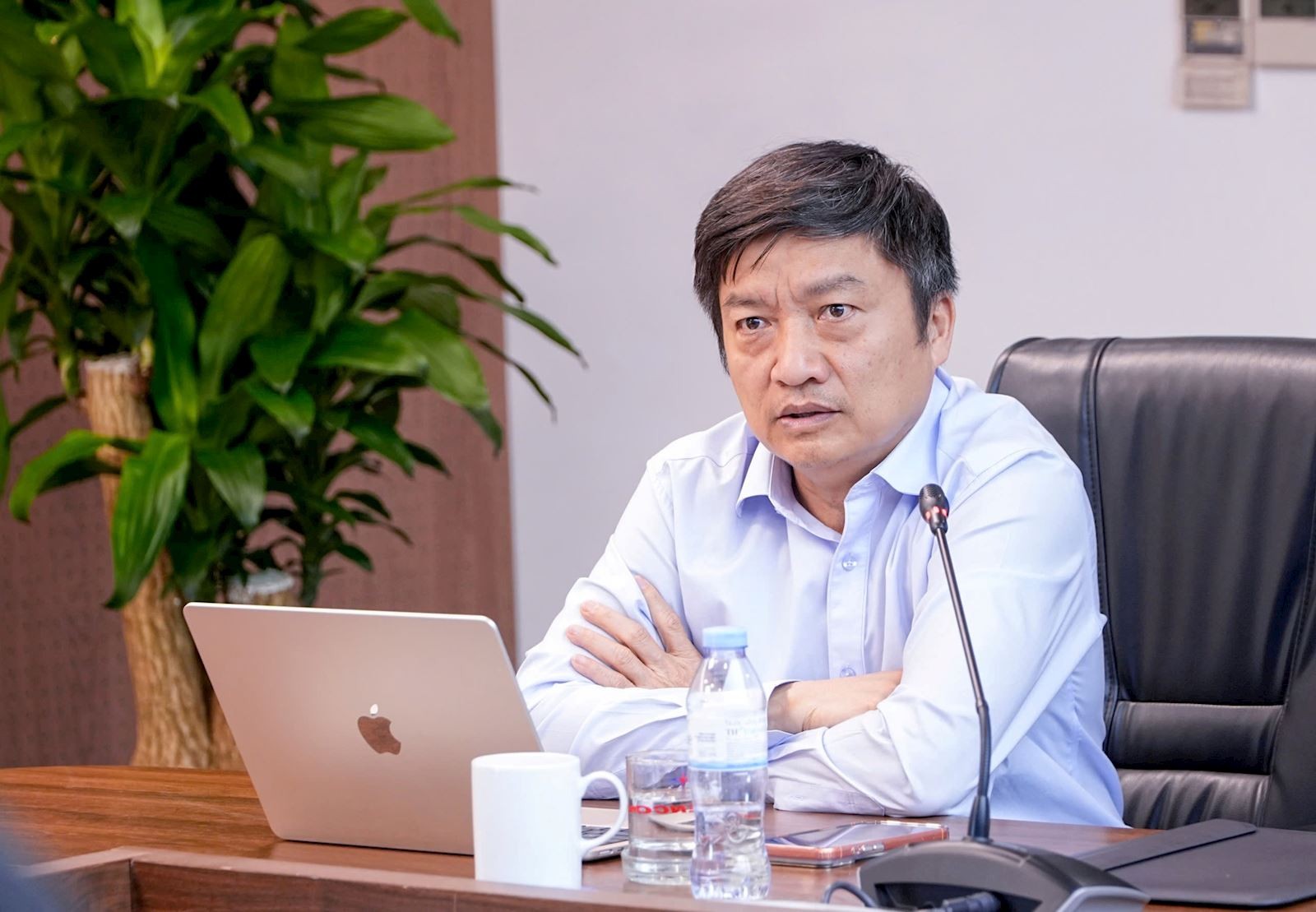 Chủ tịch Hội đồng thành viên Nguyễn Tiến Khoa phát biểu chỉ đạo tại Hội nghị, định hướng các nhiệm vụ trọng tâm nhằm hoàn thành toàn diện kế hoạch năm 2026 Chủ tịch Hội đồng thành viên Nguyễn Tiến Khoa phát biểu chỉ đạo tại Hội nghị, định hướng các nhiệm vụ trọng tâm nhằm hoàn thành toàn diện kế hoạch năm 2026