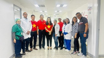 nhung giot mau hong am tinh doan ket viet nam venezuela