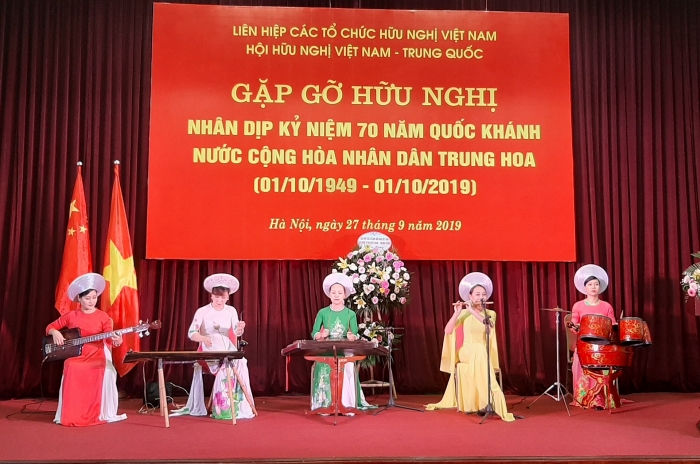 gap go huu nghi ky niem 70 nam quoc khanh cong hoa nhan dan trung hoa