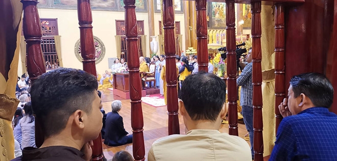 tru tri chua ba vang noi bi cac the luc ta dao boi xau