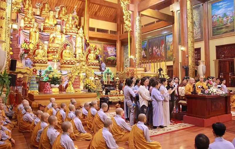 dai duc thich truc thai minh xin loi phat tu ca nuoc