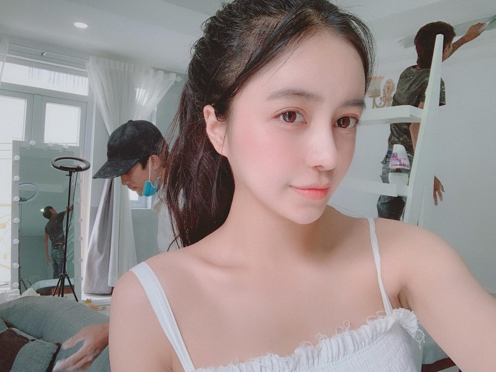 dien vien dien trai phim mat biec bi ban gai cu to lang nhang loi dung tien bac
