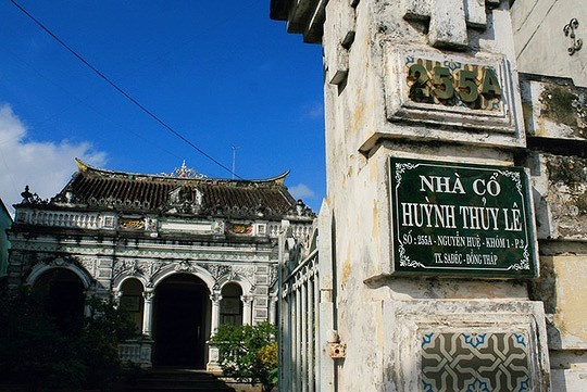 den dong thap ghe tham nha nguoi tinh noi tieng khap the gioi