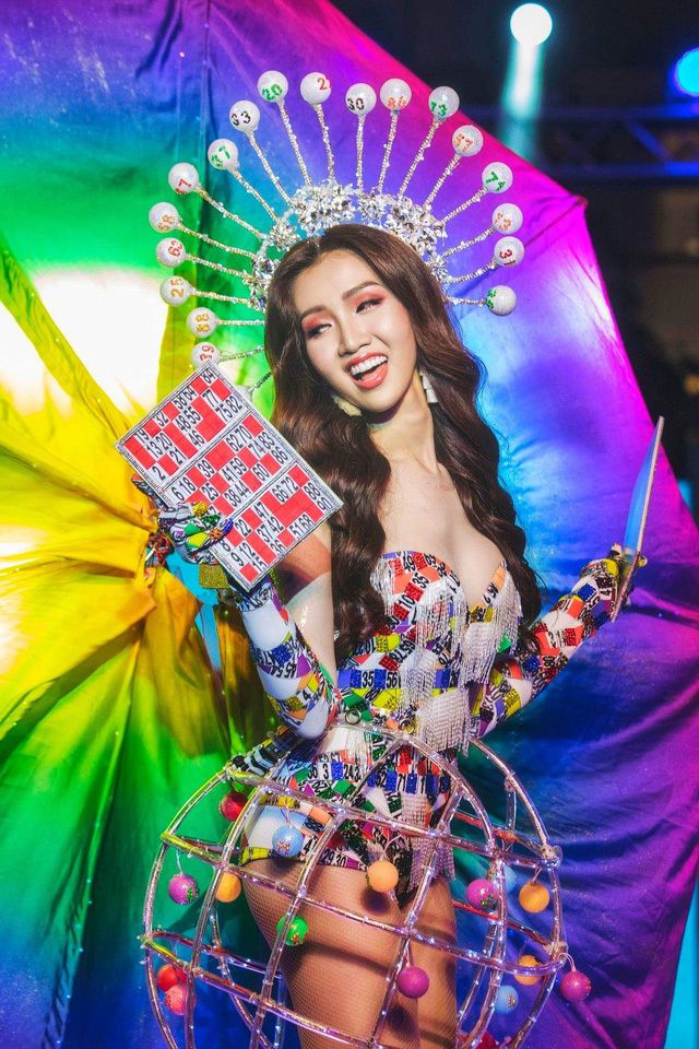 nhung cuoc tinh trai ngang cua my nhan chuyen gioi ke vi huong giang idol