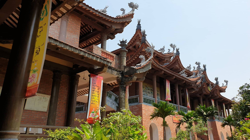 chua bau ngoi chua lon nhat thanh pho phu ly ha nam
