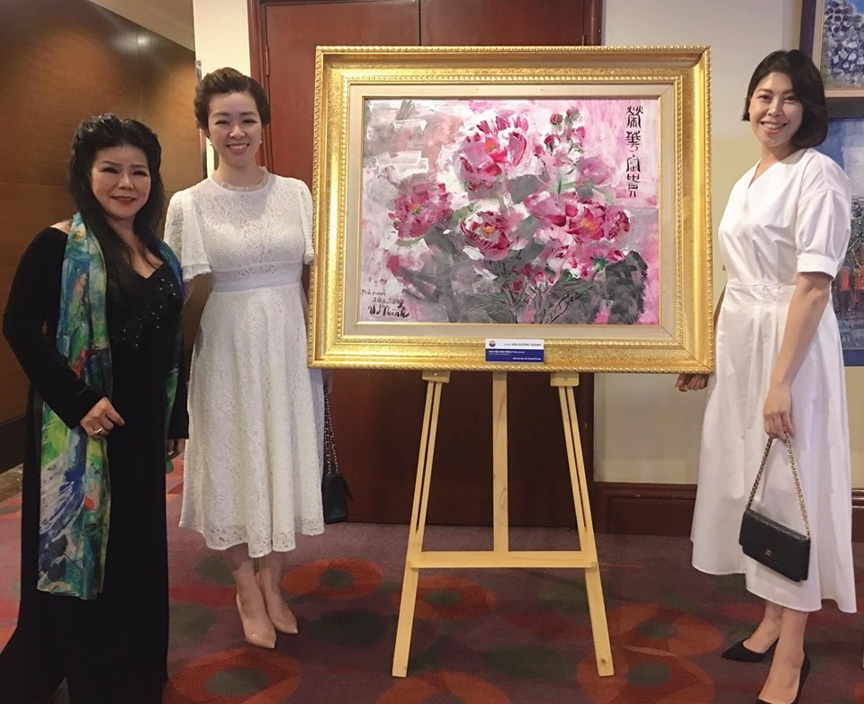 thuong thuc huong vi dong que va moutai qua trien lam tranh cua hoa si van duong thanh