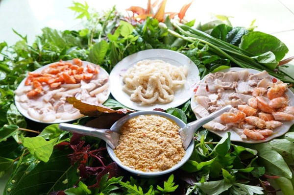 100 đặc sản Việt Nam: Ghé Khánh Hòa ăn nem nướng, về Kiên Giang ăn gỏi cá trích 100 dac san viet nam ghe khanh hoa an nem nuong ve kien giang an goi ca trich