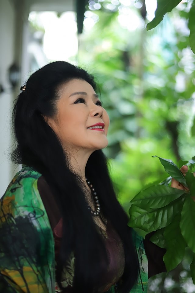dieu it biet ve nang tho trong tranh cua danh hoa bui xuan phai nu hoa sy van duong thanh