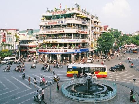 du lich ha noi 1 ngay du khach nen di dau an gi nghi o dau