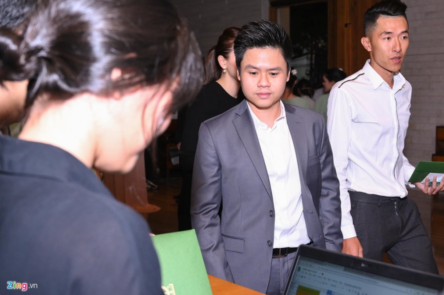 nhung hinh anh dac biet nhat ve dam cuoi cuong dola dam thu trang