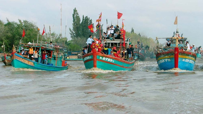hoi nghinh ong la gi vi sao hoi nay duoc coi la le hoi nuoc lon nhat cua ngu dan