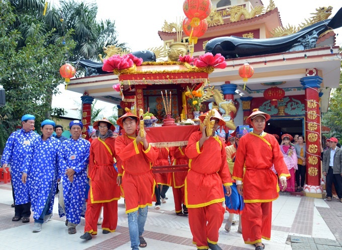 hoi nghinh ong la gi vi sao hoi nay duoc coi la le hoi nuoc lon nhat cua ngu dan