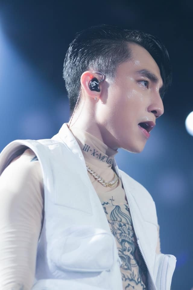 dao dien viet tu chua co nghe si nao o viet nam lam live concert dung nghia nhu son tung