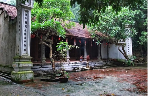 khu du lich sinh thai chua tram o dau